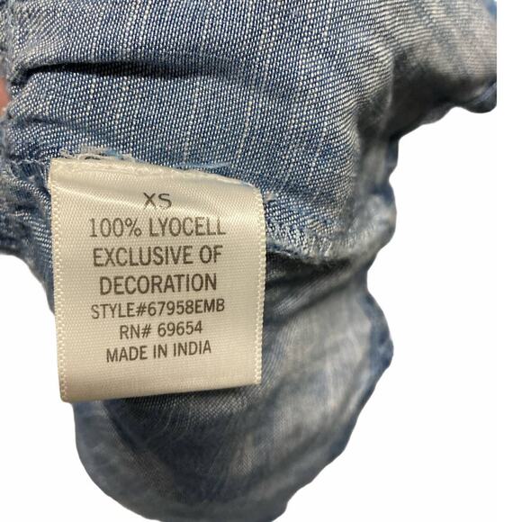 Blue Rain Top Women X Small Blue Chambray Floral Embroidered Off Shoulder - Picture 5 of 8